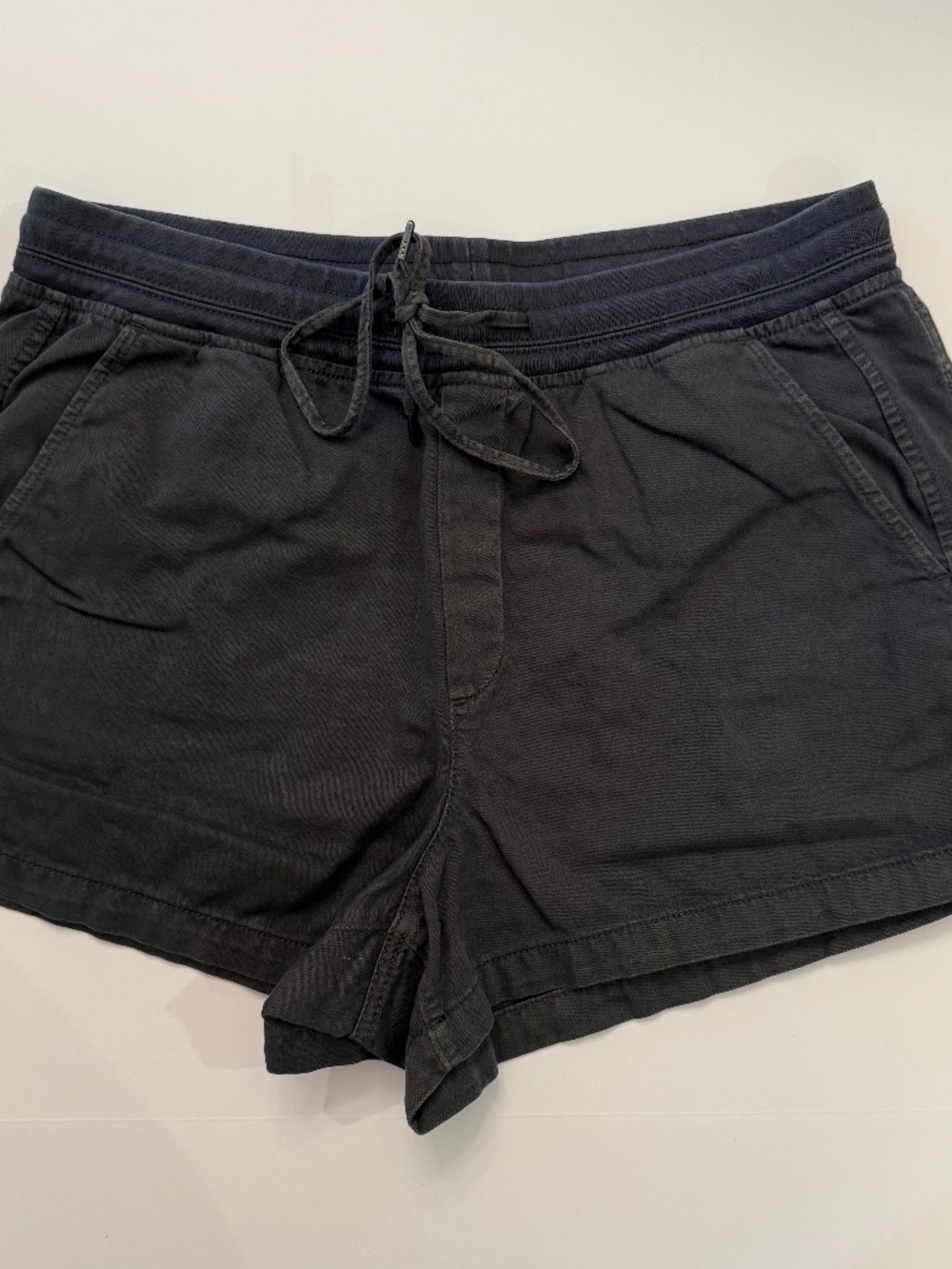GAP washed black shorts, size L